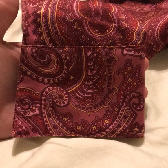 70’s inspired paisley patterned dress shirt! - Picture 5 of 8